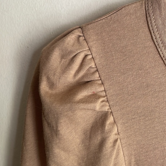 Tuckernuck Pomander Tan Vesty Long Puff Sleeve Crewneck Top - Picture 7 of 16